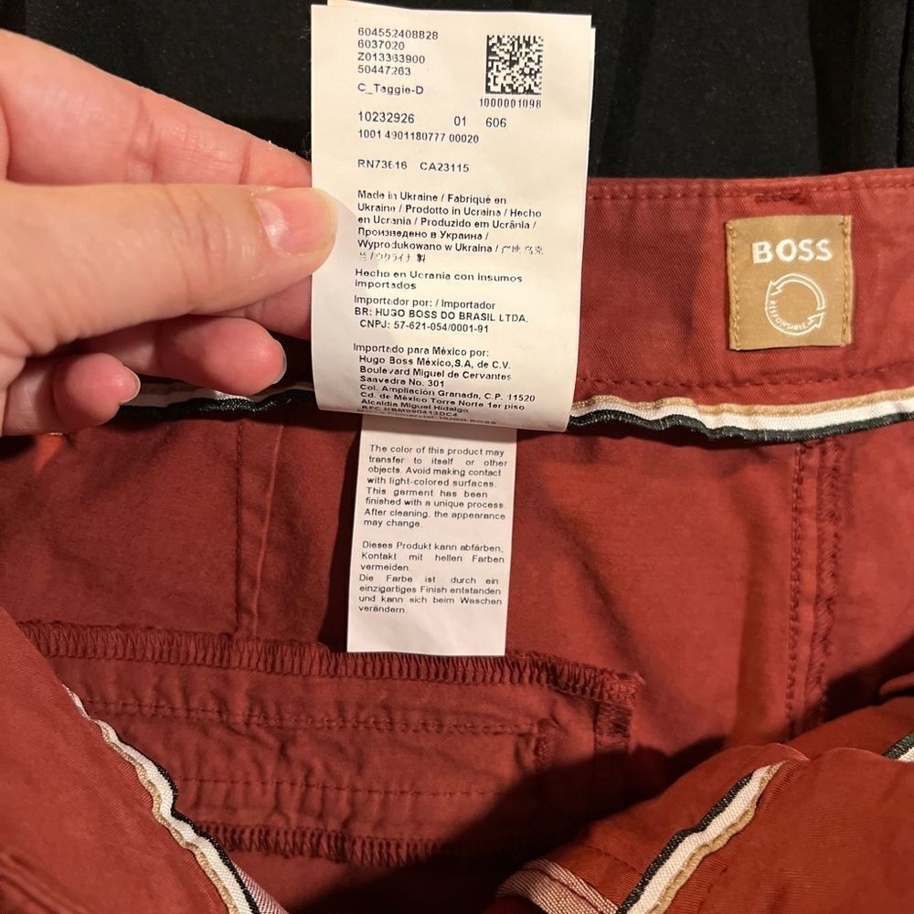 New BOSS Woman’s Shorts - Picture 7 of 9